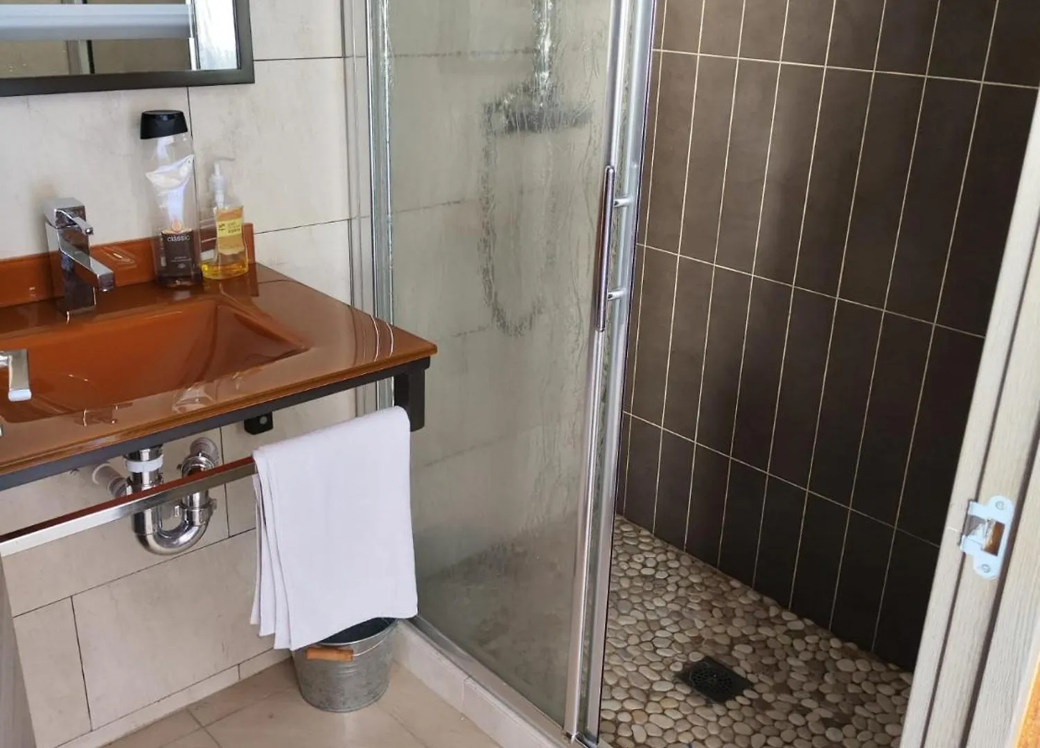 Farm stay L'Olivera Casa Rural Castellbisbal